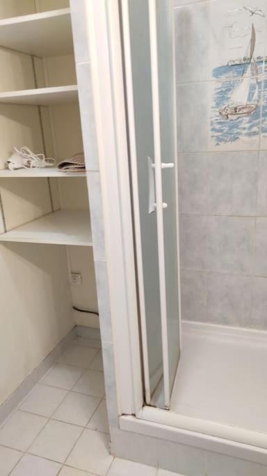 Charmant Appartement Proche Melun Centre Ville Buitenkant foto
